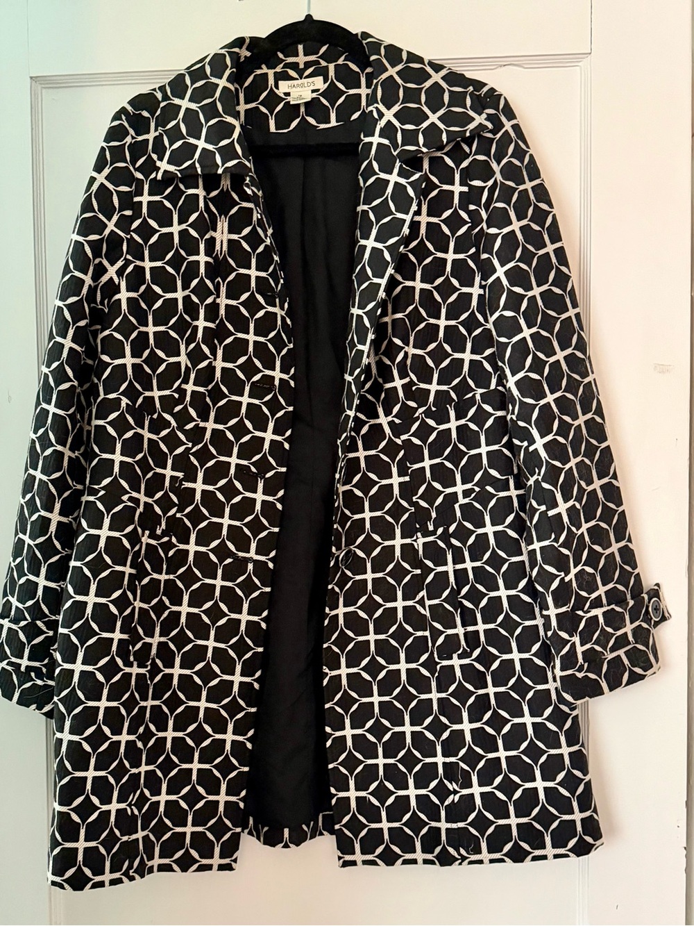 Harold's vintage Black & White Geometric Trench Coat